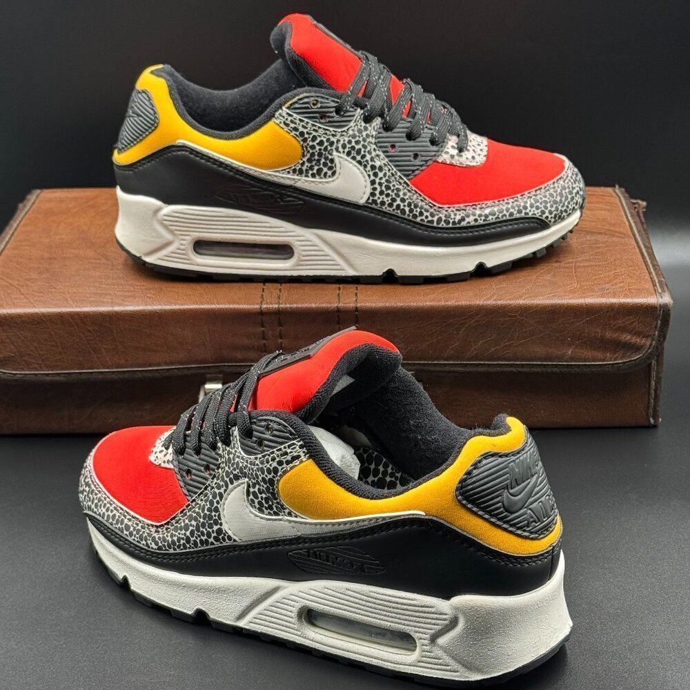 Wmns Nike Air Max 90 SE 'Safari' - Picture 2 of 12